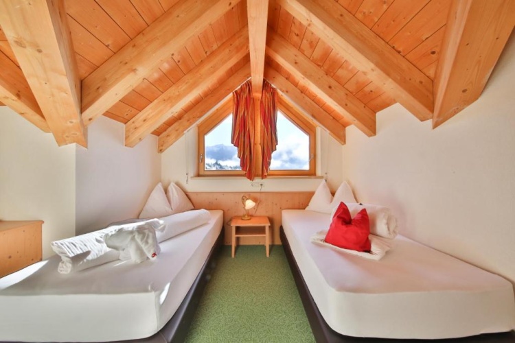 2 Bedrooms Deluxe Suite