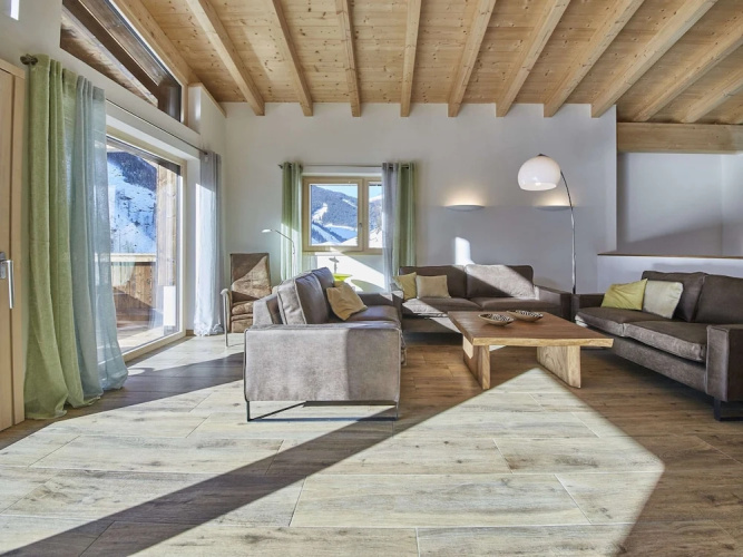 Modern Chalet With Sauna