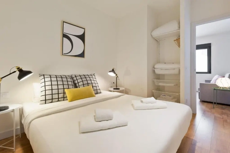 Apartment with balcony