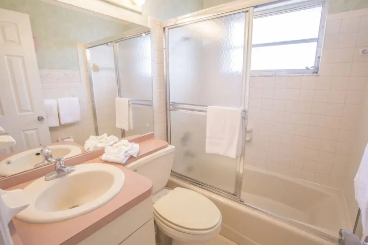Aloha Kai - Unit 28 2 Bedrooms 2 Bathrooms Apts