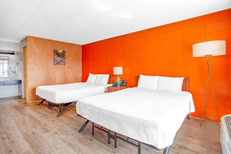 Standard Quadruple room