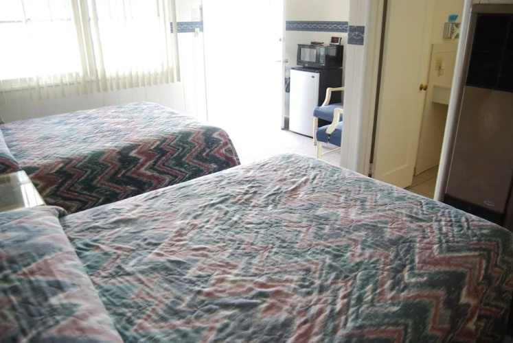Redwood Motel
