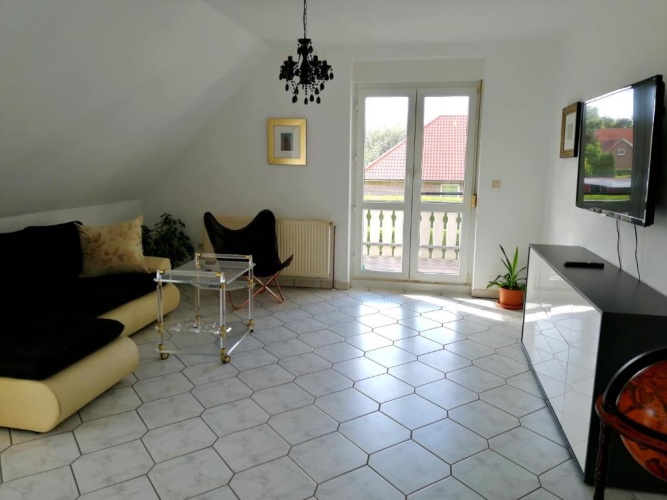 3 Bedrooms Apartment