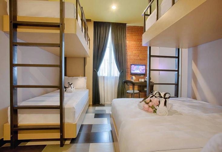 the youniQ Hotel