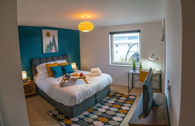 Rueben Suite By EAA Homes