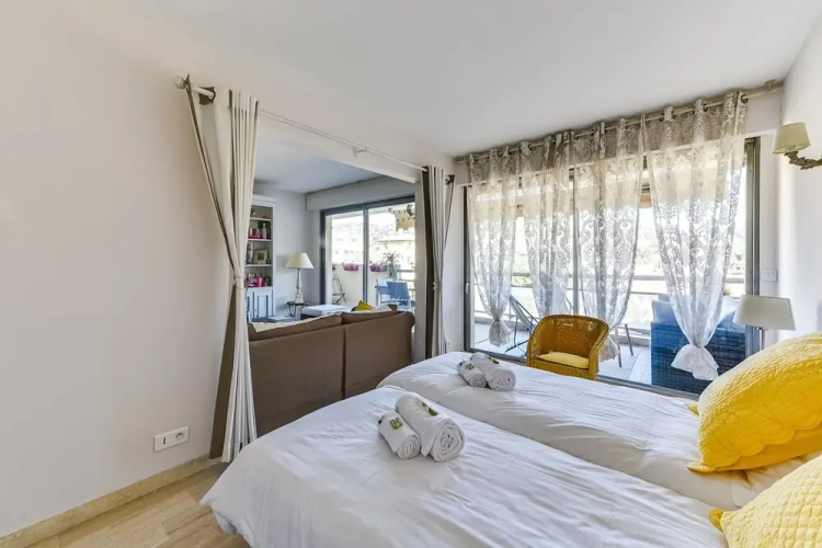 Les Elfes Apartment 2