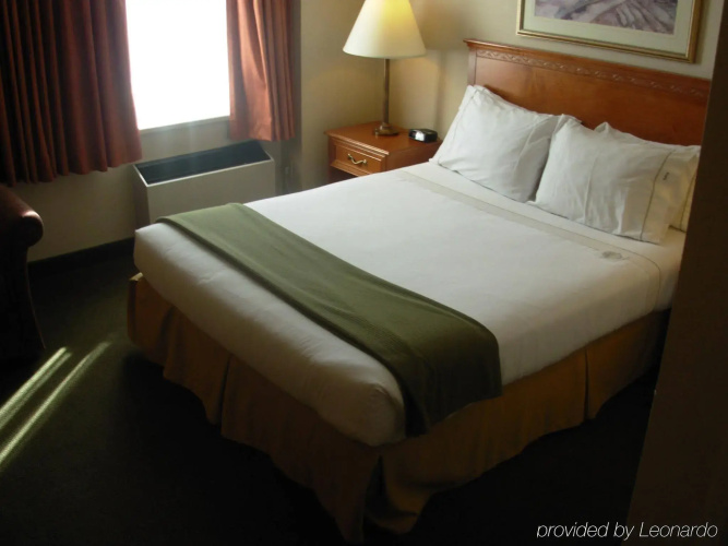 Quality Inn & Suites Regina Downtown