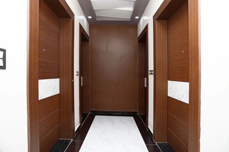 OYO 18346 Glorify Stay2