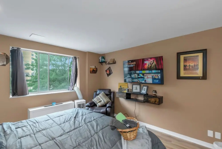Lux 2BR Condo w/ King Beds DTWN