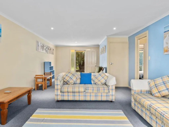 22 Broadbeach Drive