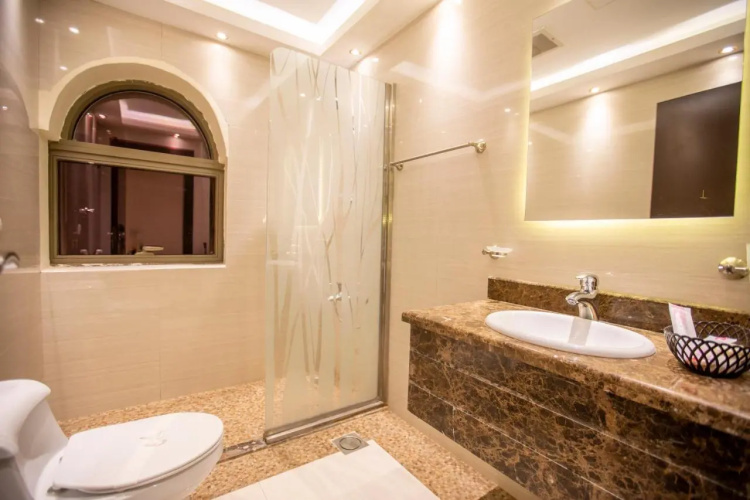 Private Luxury Suites - Al Hamra