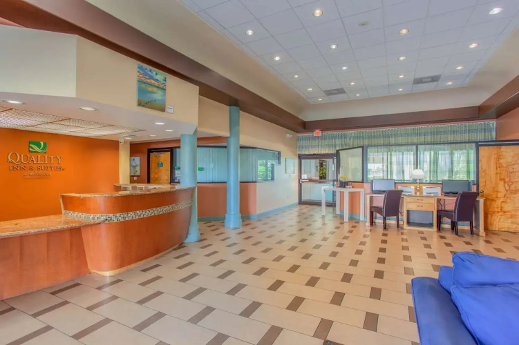 Beachside Hotel & Suites Cocoa Beach - Port Canaveral