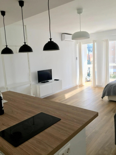 Holiday Studio by Meatina