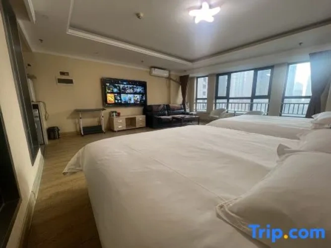 Standard Quadruple Family room