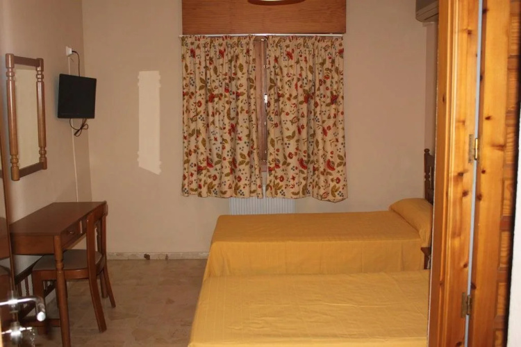 Hotel Peña Escrita