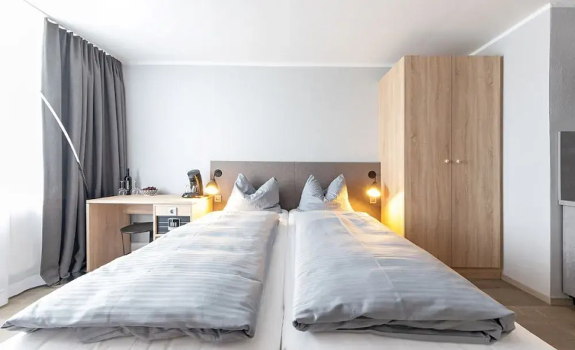 Centerroom Zwilling 01