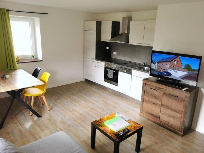 Pitlane Apartments by corents