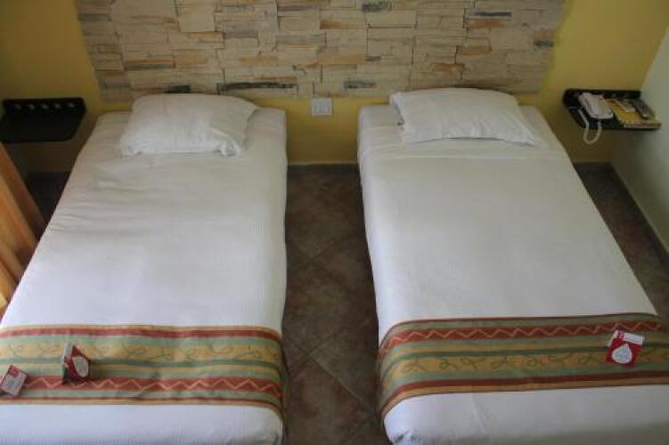 Imagen de Seven Crown Express &amp; Suites Cabo San Lucas