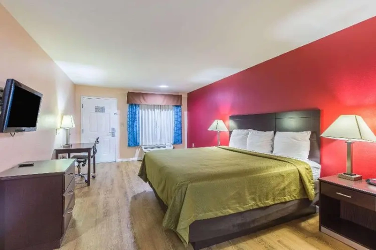 Quadruple Suite