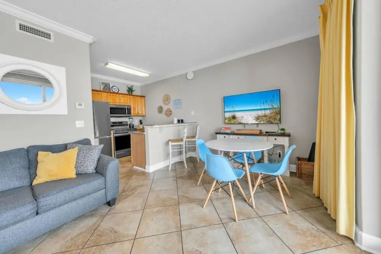 Twin Palms 603