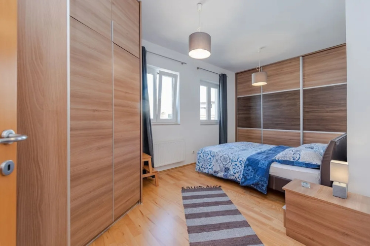 Romantic Oasis modern Apartment
