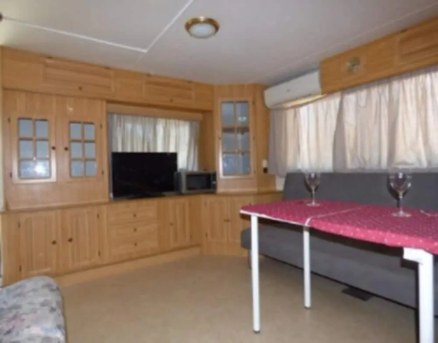 Camping y Bungalows Barraquetes