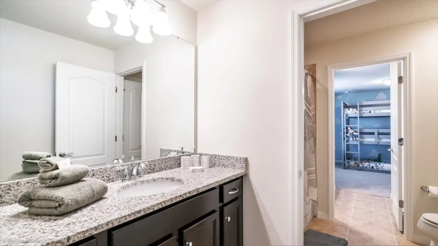 Corrocodova Villa Windsor at Westside