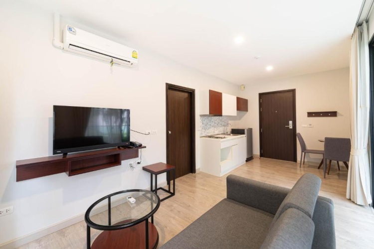 Deluxe Suite
