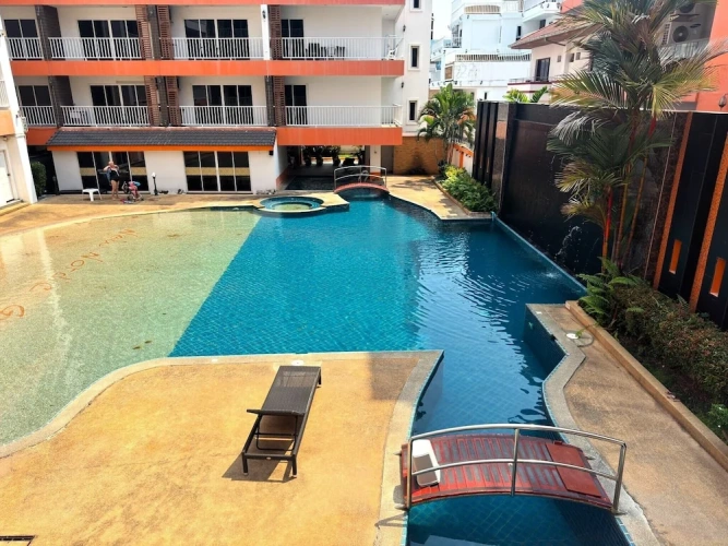 1 Bedroom Apartment with balcony