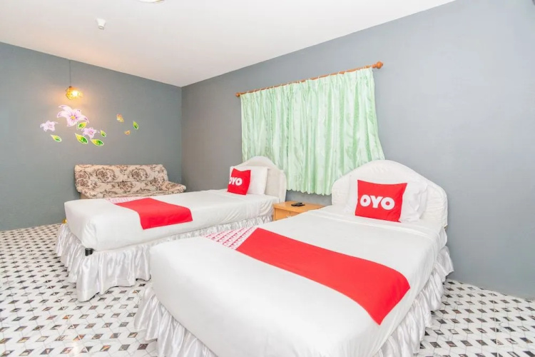 Oyo 712 Baandin Resort