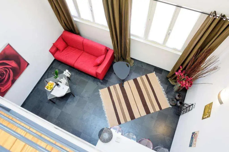 Isola Apartments