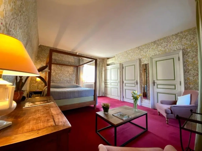 Standard Twin room with view