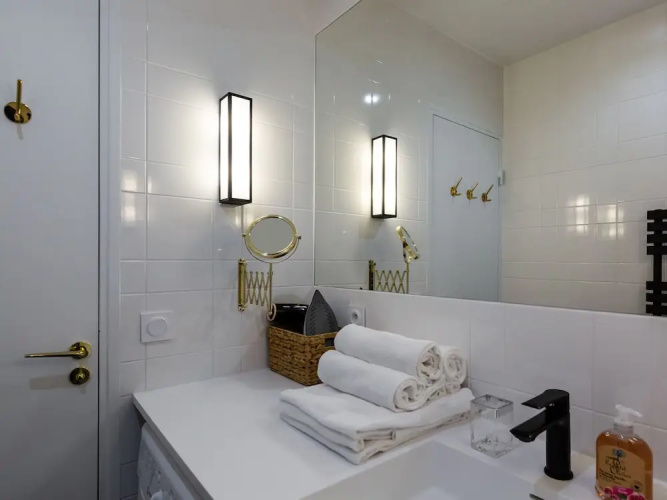 Luxury 2 Bedroom With AC - Louvre & Champs Elysees