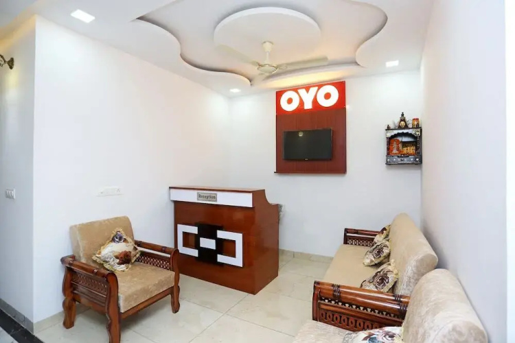OYO 14384 Luxury residency