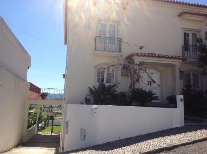 4 Bedrooms Double Cottage