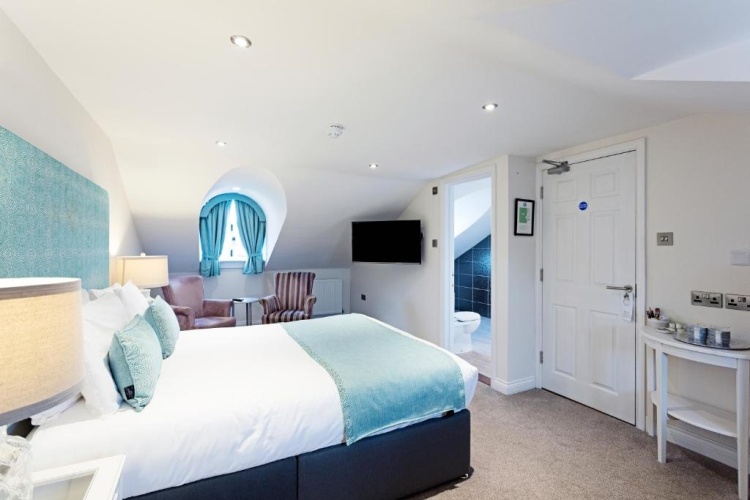 Superior Attic room