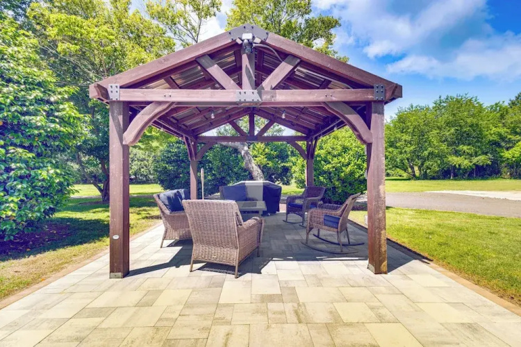 Updated Cape Charles Home ~ 2 Mi to Beachfront!