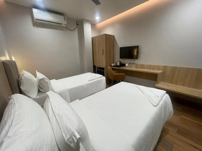 Hotel Cosmos