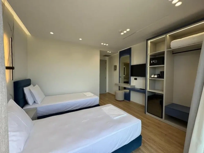 Standard Twin room with balcony and with sea view