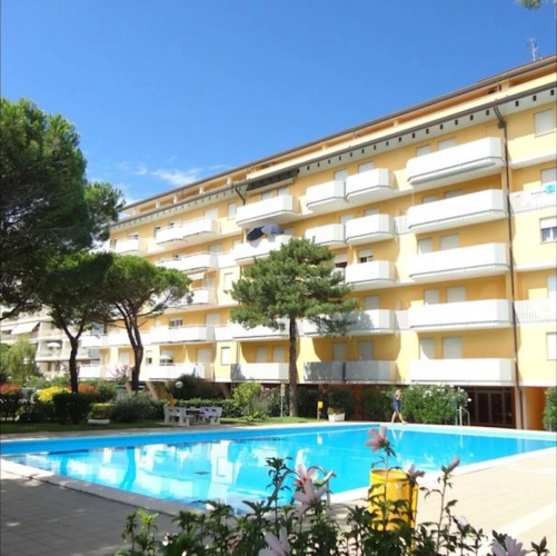 Flat With Shared Pool