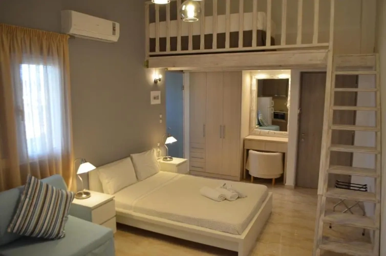 Standard Quadruple room with balcony