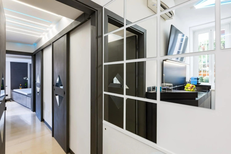 LUX- Spanish Steps 60A Luxury Suite Apartment