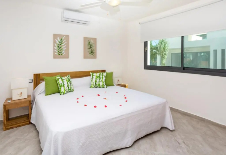 Louisa Aparthotel