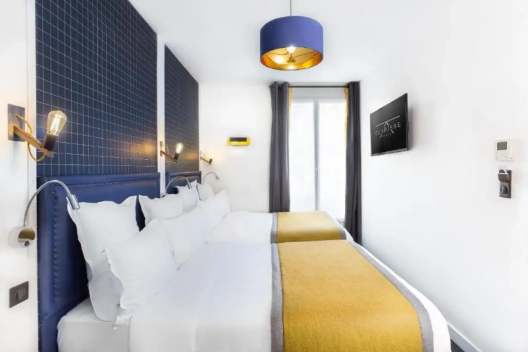 Quadruple room