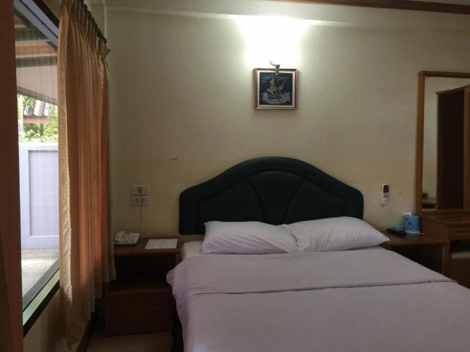 Moo Noi Resort