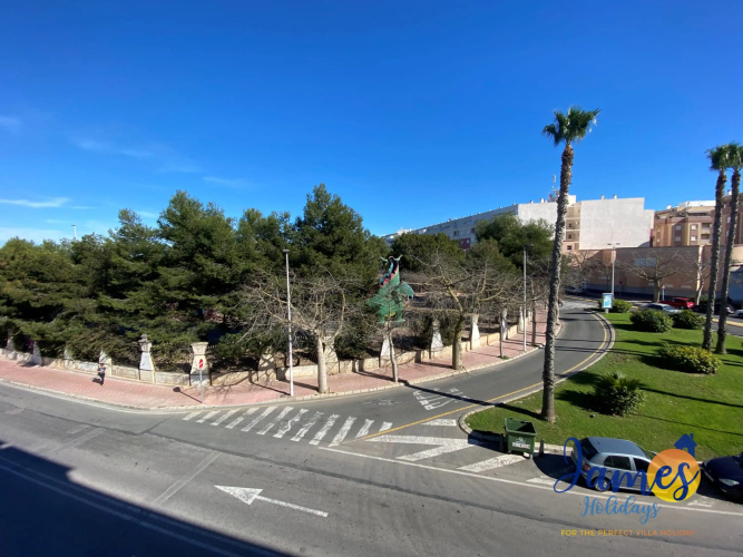 Torrevieja 2nd Floor Aprt with Comm Pool TV7