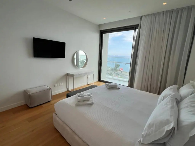 Beachfront Boutique Residence
