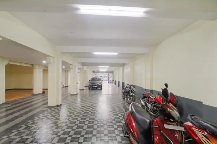 Hotel Rds by OYO Rooms