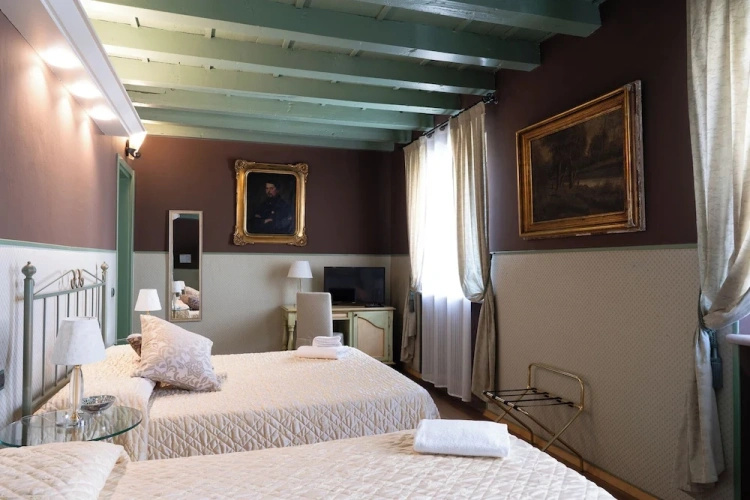 Superior Triple room with garden view