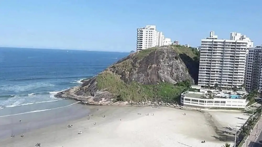 Apto próximo da Praia da Enseada c Wi-Fi
